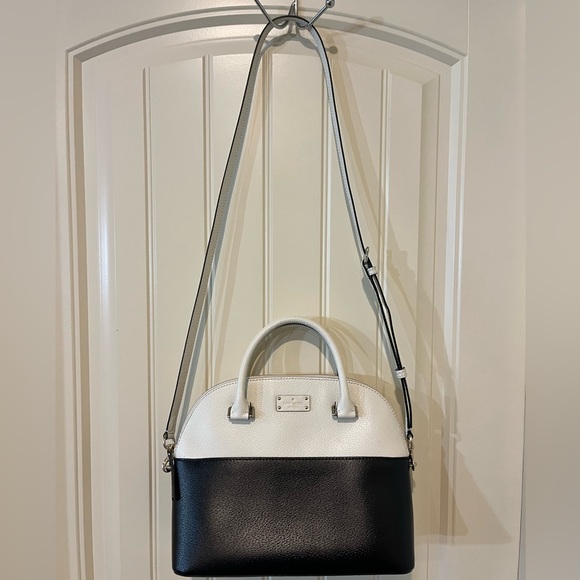 Kate spade Wellesley grove street black and white leather shoulder bag. - Picture 5 of 6